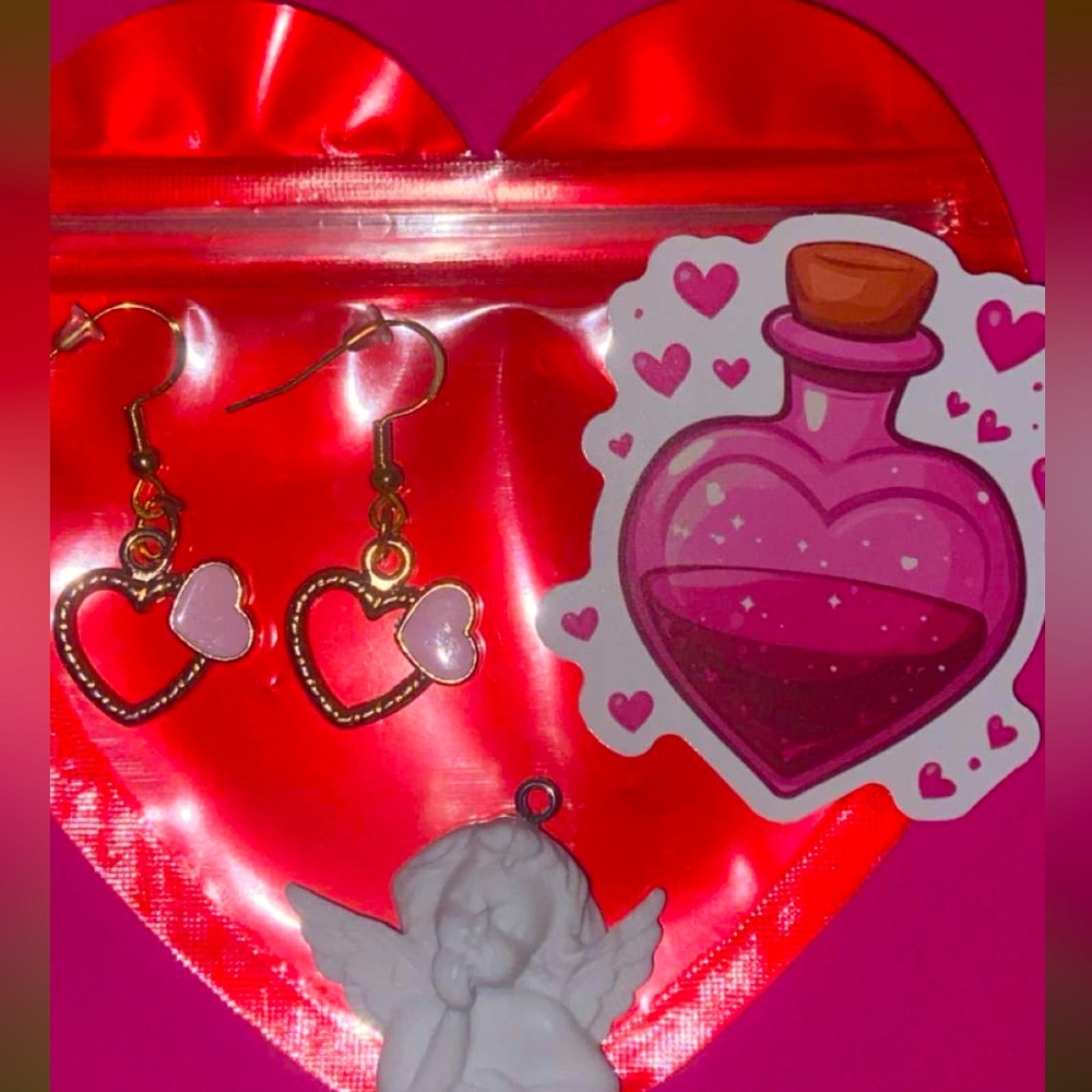 Valentines earrings -hearts